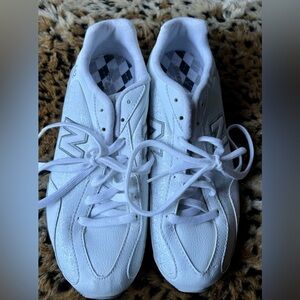 New Balance CW442SW White Leather Sneakers – Women’s Size 8